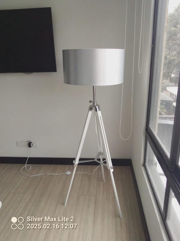 Lámpara de piso #661