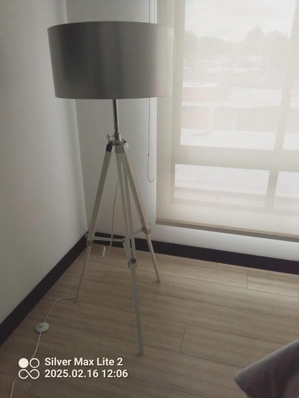 Lámpara de piso #661