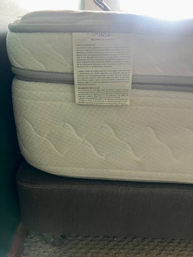 Cama y colchón #997