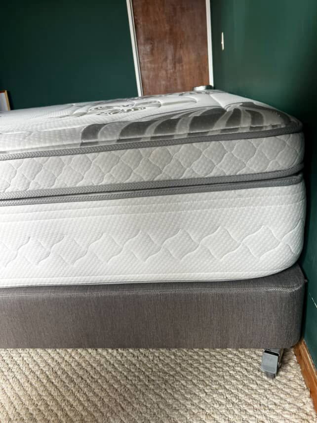 Cama y colchón #997