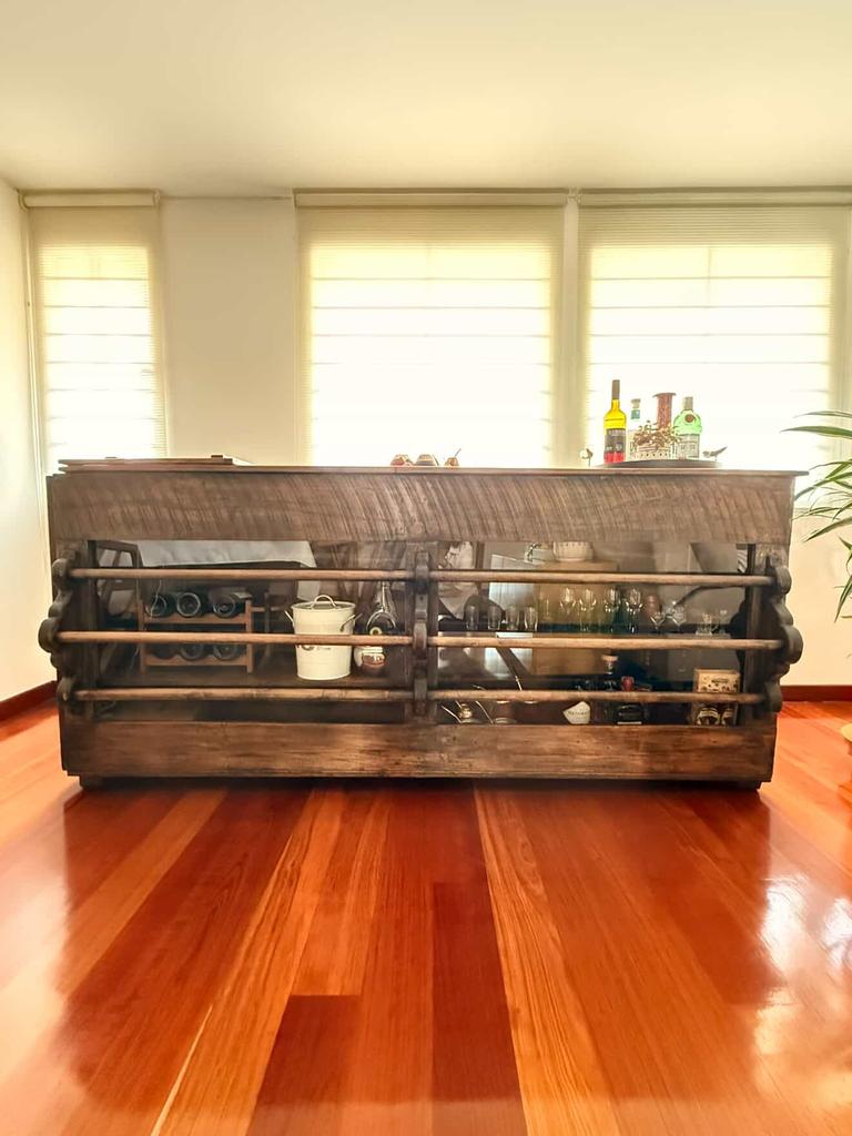 Mueble bar #1100