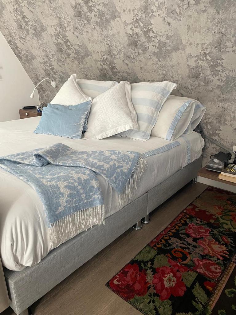 Cama y colchón #1047