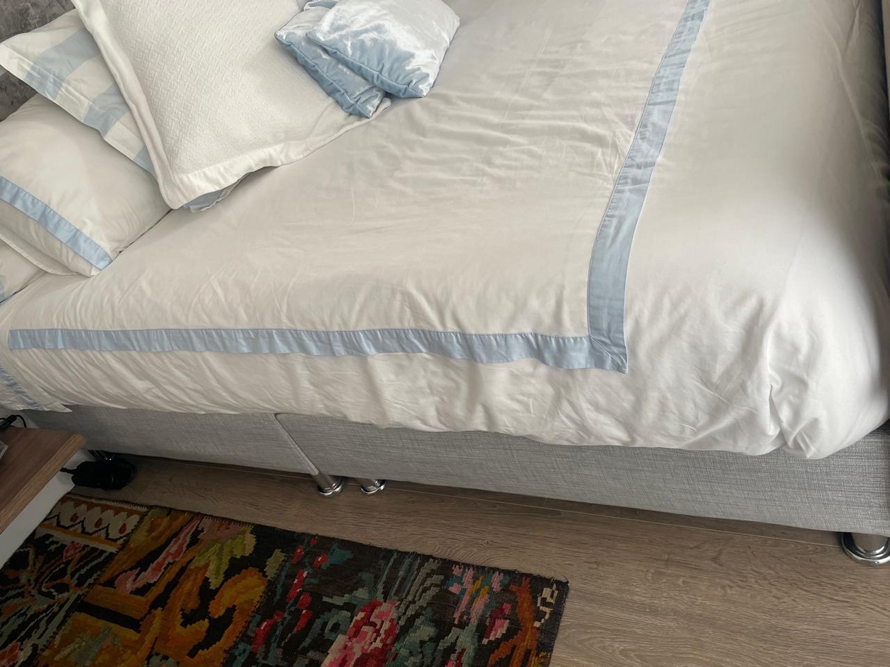 Cama y colchón #1047