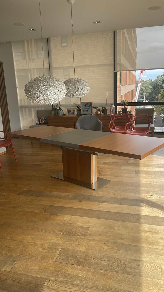 Mesa de comedor expansible #925